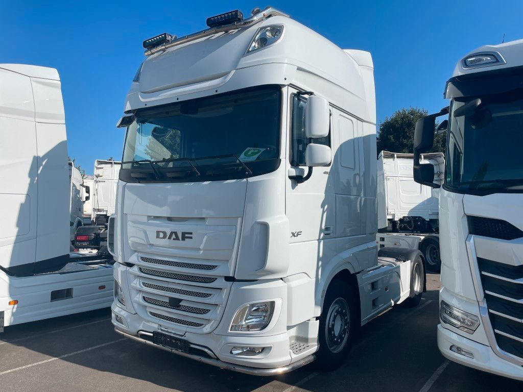 DAF FT XF480 SSC, 2x Tank, Standklima, Lampenbügel DAF FT XF480 SSC, 2x Tank, Standklima, Lampenbügel - Тягач: фото 2 DAF FT XF480 SSC, 2x Tank, Standklima, Lampenbügel DAF FT XF480 SSC, 2x Tank, Standklima, Lampenbügel - Тягач: фото 2