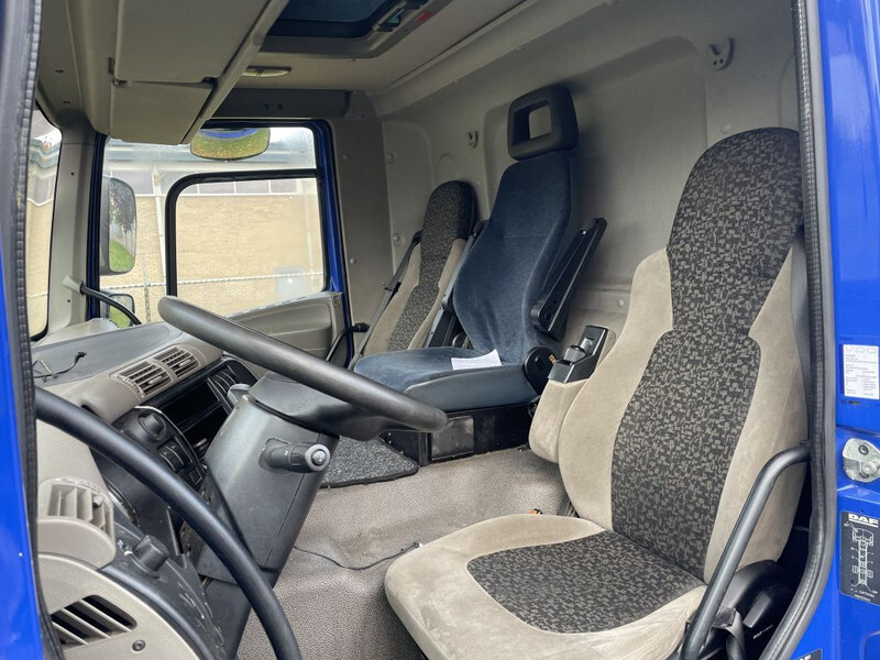Грузовик-контейнеровоз/ Сменный кузов DAF CF 65 Verhuiswagen 20/25 foot ! origineel 220.000 km: фото 6
