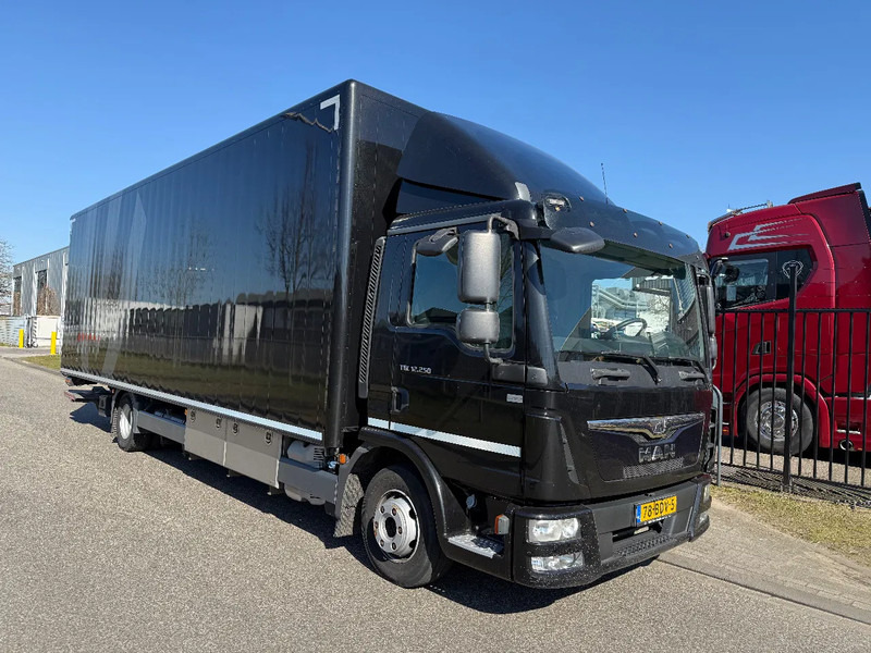 MAN TGL 12.250 black beauty 2014 - Грузовик с закрытым кузовом: фото 1 MAN TGL 12.250 black beauty 2014 - Грузовик с закрытым кузовом: фото 1