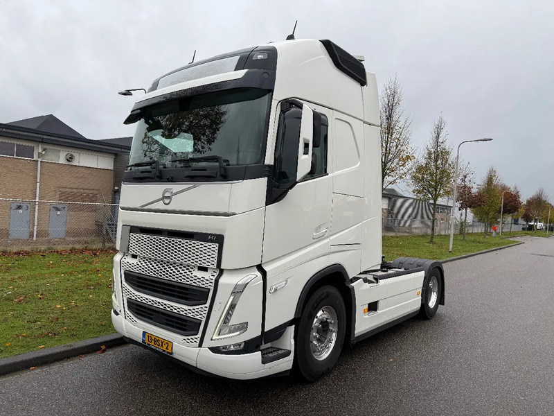 Volvo FH 460 XL 2022 only 397.000 km !!! - Тягач: фото 1 Volvo FH 460 XL 2022 only 397.000 km !!! - Тягач: фото 1