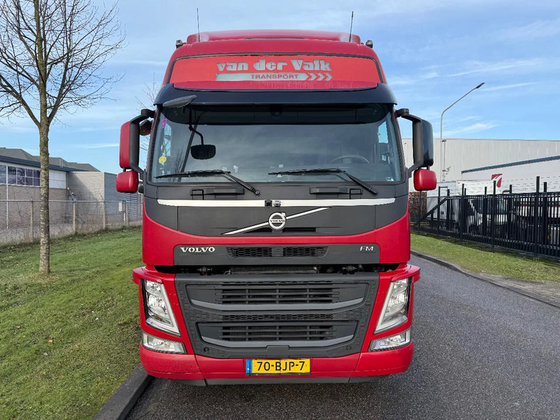 Volvo FM 330 2017 - Грузовик с закрытым кузовом: фото 3 Volvo FM 330 2017 - Грузовик с закрытым кузовом: фото 3