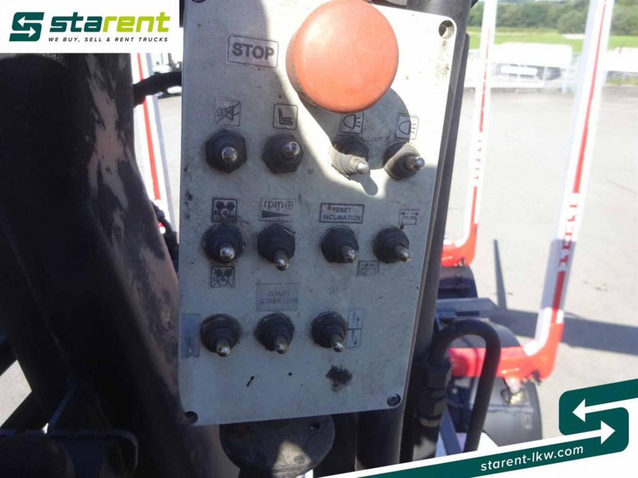 Лесовоз Volvo FH16 750 6x4 Holzaufbau mit Kran (Tajfun LIV120Z): фото 15