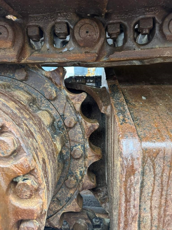 Гусеничный экскаватор CAT 324 EL: фото 16