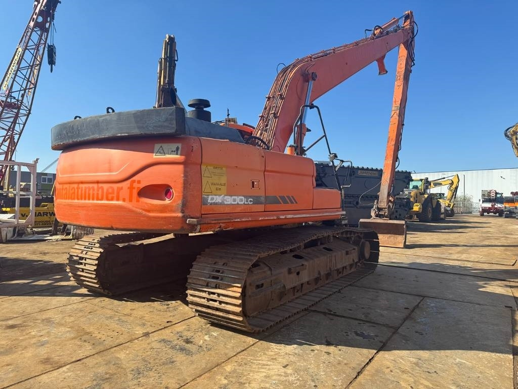 Doosan DX 300 LC long reach 19m - Экскаватор: фото 5 Doosan DX 300 LC long reach 19m - Экскаватор: фото 5