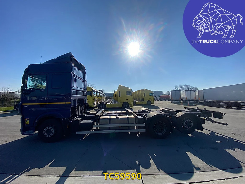 DAF XF Euro6 480 - Грузовик-контейнеровоз/ Сменный кузов: фото 2 DAF XF Euro6 480 - Грузовик-контейнеровоз/ Сменный кузов: фото 2