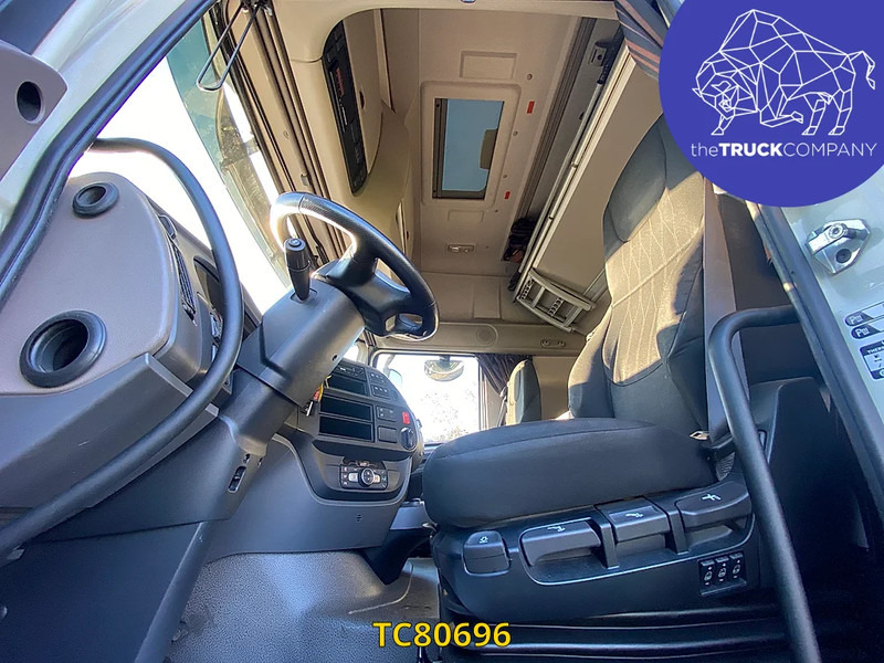 DAF XF 480 - Тягач: фото 4 DAF XF 480 - Тягач: фото 4