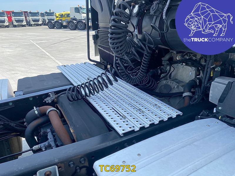 MAN TGX 500 - Тягач: фото 3 MAN TGX 500 - Тягач: фото 3