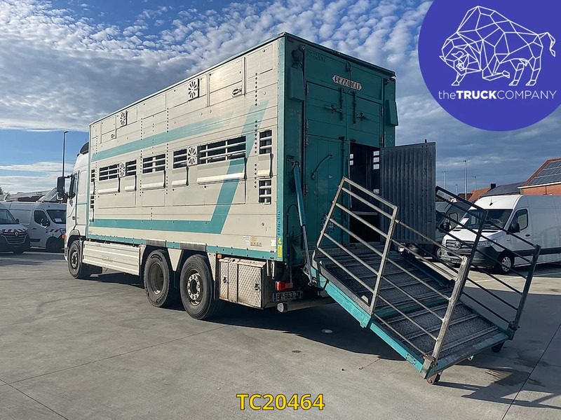 Volvo FH 480 - Грузовик для перевозки животных: фото 2 Volvo FH 480 - Грузовик для перевозки животных: фото 2