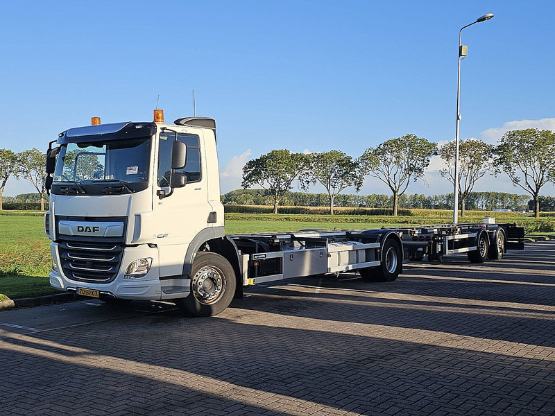 DAF CF 410 20FT TANKCONTAINER - Грузовик-контейнеровоз/ Сменный кузов: фото 2 DAF CF 410 20FT TANKCONTAINER - Грузовик-контейнеровоз/ Сменный кузов: фото 2