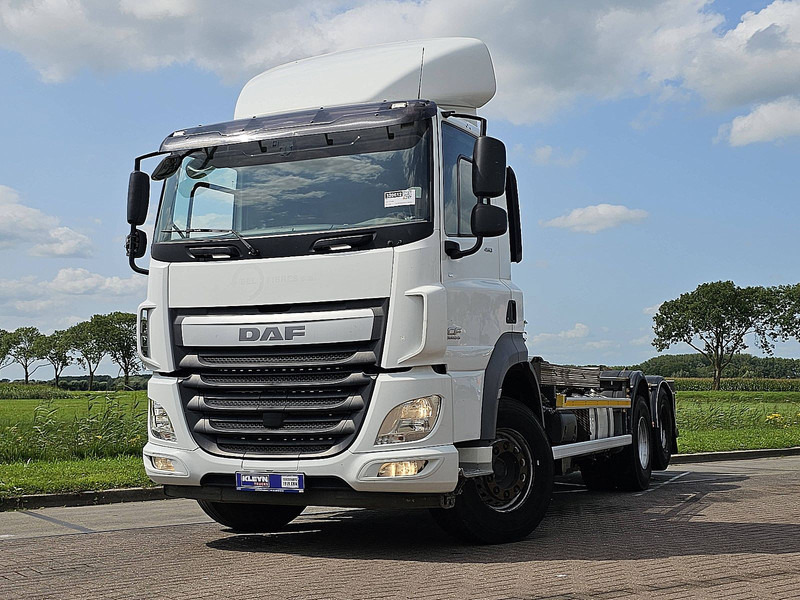 DAF CF 460 AJK 20 ton hooklift - Крюковой мультилифт: фото 1 DAF CF 460 AJK 20 ton hooklift - Крюковой мультилифт: фото 1
