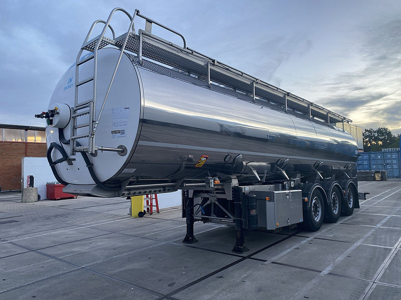 ETA SR3A FOODSTUFF MILK 4 COMP 29M3 - Полуприцеп-цистерна: фото 1 ETA SR3A FOODSTUFF MILK 4 COMP 29M3 - Полуприцеп-цистерна: фото 1