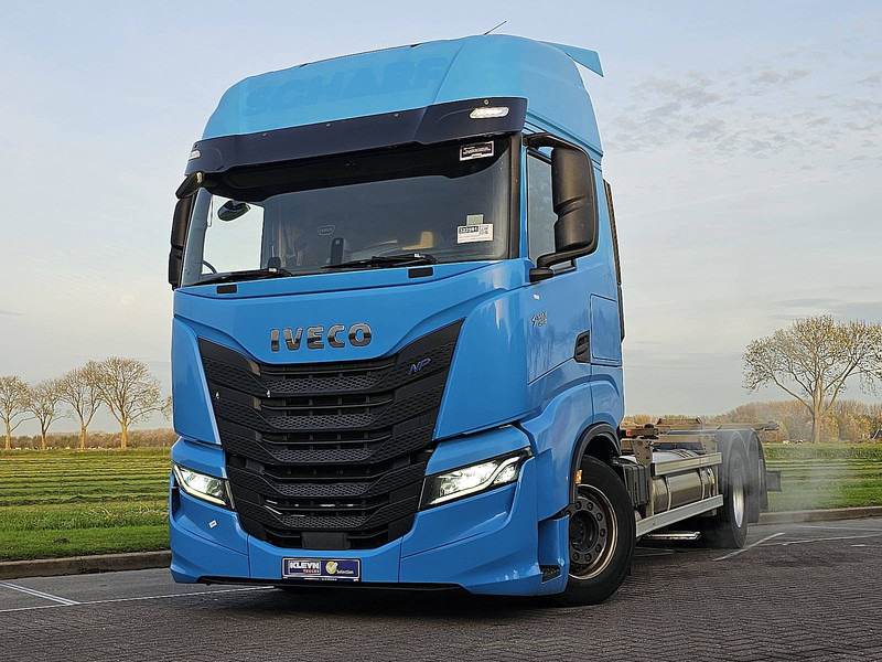 Iveco S-WAY AS260S46 LNG - Грузовик-контейнеровоз/ Сменный кузов: фото 1 Iveco S-WAY AS260S46 LNG - Грузовик-контейнеровоз/ Сменный кузов: фото 1