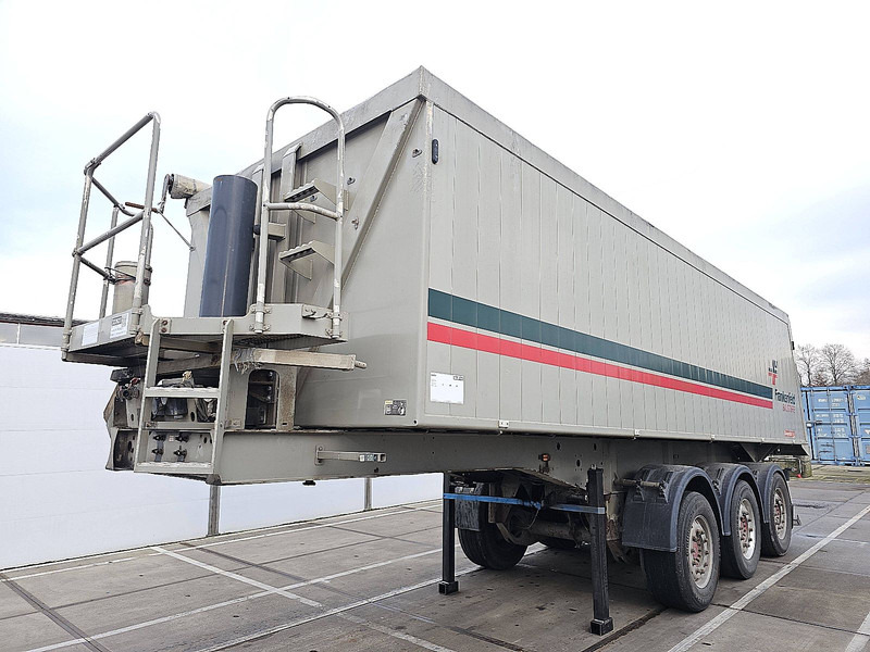 Langendorf SKA 24/30 - Самосвальный полуприцеп: фото 1 Langendorf SKA 24/30 - Самосвальный полуприцеп: фото 1