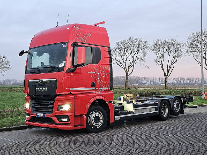 MAN 26.510 TGX - Грузовик-контейнеровоз/ Сменный кузов: фото 2 MAN 26.510 TGX - Грузовик-контейнеровоз/ Сменный кузов: фото 2