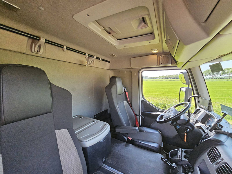 Грузовик с закрытым кузовом Renault D 240 11.9T AIRCO TAILLIFT: фото 13