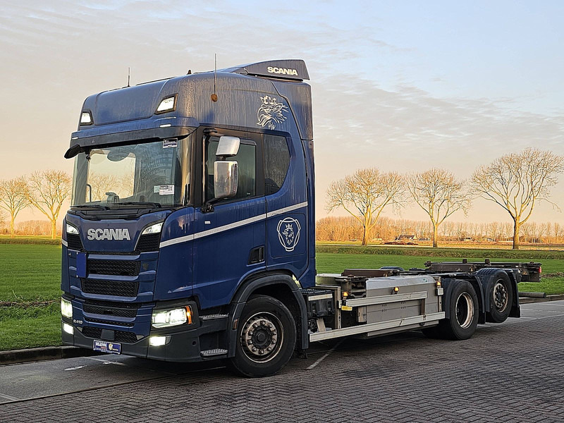 Scania R410 CNG - Грузовик-контейнеровоз/ Сменный кузов: фото 2 Scania R410 CNG - Грузовик-контейнеровоз/ Сменный кузов: фото 2