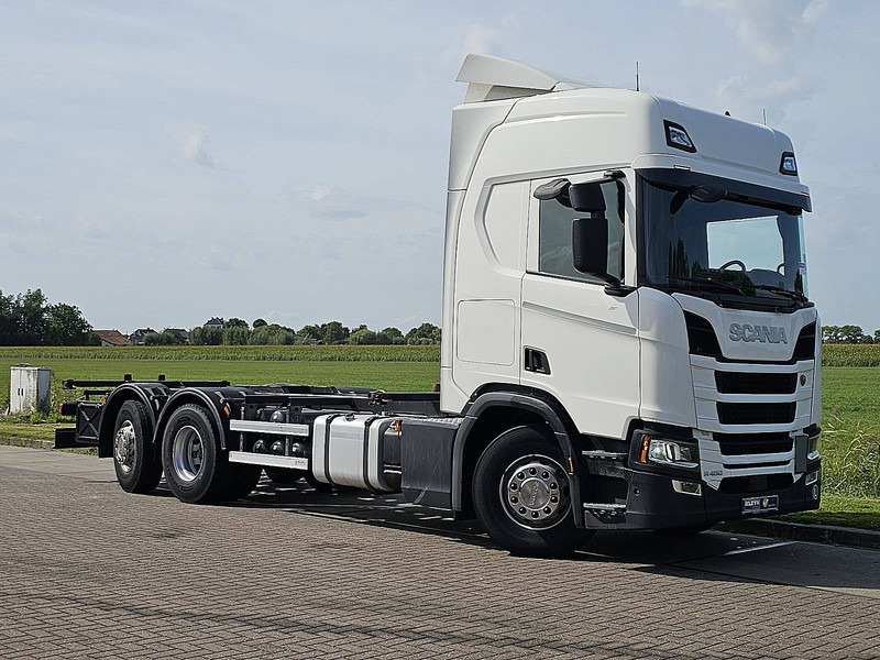Scania R450 6X2*4 RET. LED WB475 - Грузовик-контейнеровоз/ Сменный кузов: фото 5 Scania R450 6X2*4 RET. LED WB475 - Грузовик-контейнеровоз/ Сменный кузов: фото 5