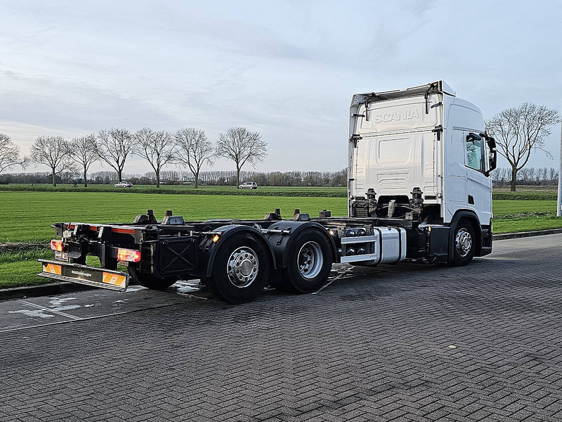 Scania R450 6X2*4 RETARDER - Грузовик-контейнеровоз/ Сменный кузов: фото 3 Scania R450 6X2*4 RETARDER - Грузовик-контейнеровоз/ Сменный кузов: фото 3