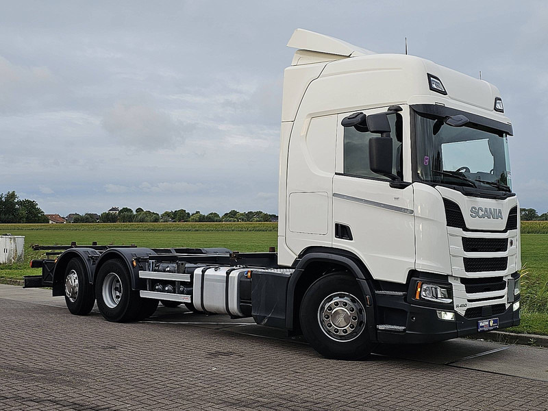 Scania R450 6x2*4 - Грузовик-контейнеровоз/ Сменный кузов: фото 5 Scania R450 6x2*4 - Грузовик-контейнеровоз/ Сменный кузов: фото 5