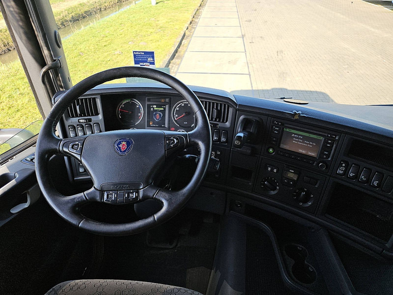 Фото интерьера 1: Тягач Scania G490 6X4 RETARDER