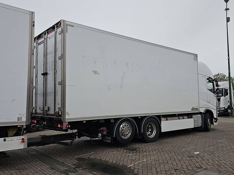 Volvo FH 460 6X2 LAMBERET COMBI - Рефрижератор: фото 3 Volvo FH 460 6X2 LAMBERET COMBI - Рефрижератор: фото 3