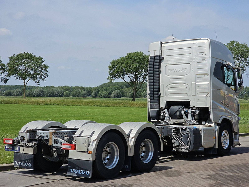 Volvo FH 750 6X2 9T FA WB 430 - Грузовик-шасси: фото 3 Volvo FH 750 6X2 9T FA WB 430 - Грузовик-шасси: фото 3
