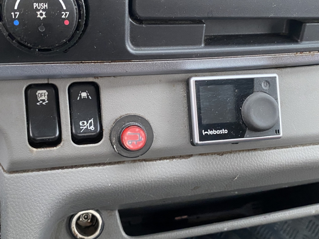 Mitsubishi Fuso Canter 9C18 5,8mEuro6d Klima GetriebeDefekt - Грузовик-шасси: фото 4 Mitsubishi Fuso Canter 9C18 5,8mEuro6d Klima GetriebeDefekt - Грузовик-шасси: фото 4