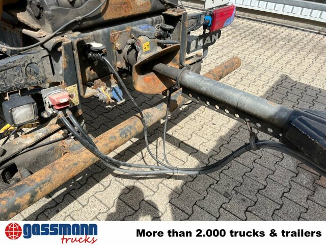 Krone AZP 18 - Прицеп бортовой/ Платформа: фото 4 Krone AZP 18 - Прицеп бортовой/ Платформа: фото 4