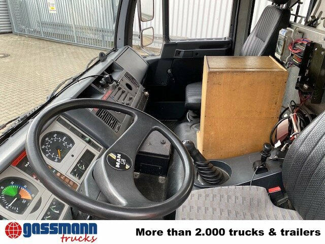 MAN 10.224 LC 4x2 BB Doka, TLF16/12, 6-Zylinder - Пожарная машина: фото 4 MAN 10.224 LC 4x2 BB Doka, TLF16/12, 6-Zylinder - Пожарная машина: фото 4