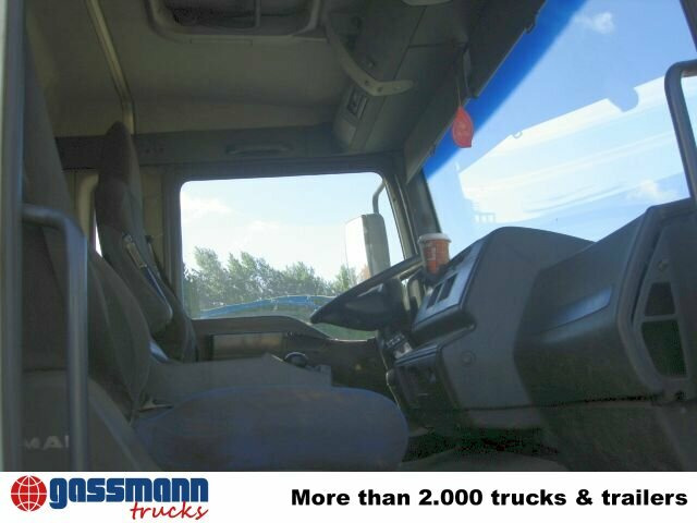 MAN TGA 26.413 BB 6x4 mit Heckkran Jonsered 1020 - Самосвал: фото 2 MAN TGA 26.413 BB 6x4 mit Heckkran Jonsered 1020 - Самосвал: фото 2