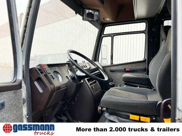 Mercedes-Benz 711 D-KA 4x2, Standklima, 11-Sitze, 2 x on stock - Грузовик с закрытым кузовом: фото 3 Mercedes-Benz 711 D-KA 4x2, Standklima, 11-Sitze, 2 x on stock - Грузовик с закрытым кузовом: фото 3