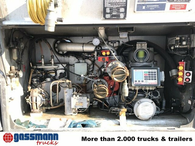 Грузовик-цистерна Mercedes-Benz Actros 1841 L 4x2, Esterer Tankaufbau ca.: фото 15 Грузовик-цистерна Mercedes-Benz Actros 1841 L 4x2, Esterer Tankaufbau ca.: фото 15