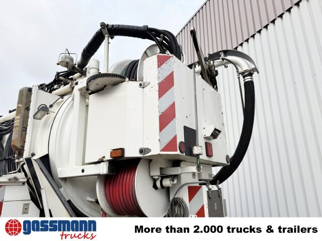 Mercedes-Benz Actros 2536 L 6x2, Müller Saug- und Spülwagen - Подметально-уборочная машина: фото 2 Mercedes-Benz Actros 2536 L 6x2, Müller Saug- und Spülwagen - Подметально-уборочная машина: фото 2