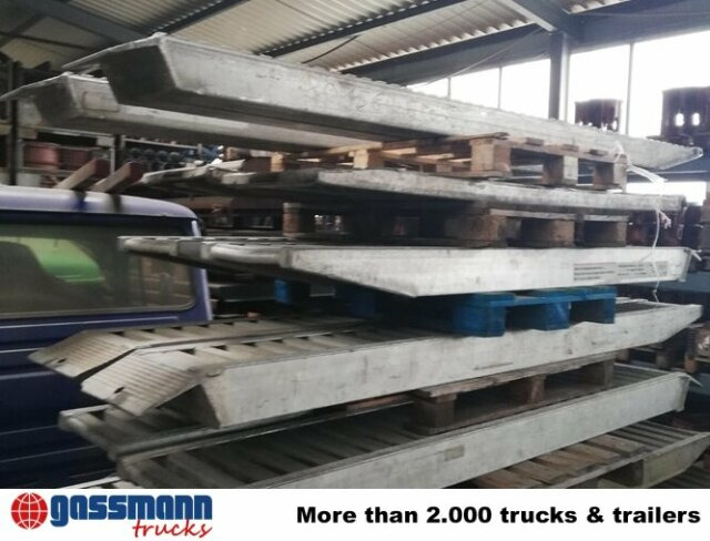 Versch. Alu Auffahrrampen - Погрузочная рампа: фото 2 Versch. Alu Auffahrrampen - Погрузочная рампа: фото 2