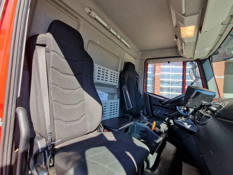 Грузовик с закрытым кузовом Iveco EuroCargo 120 210 - Isotherm box - Zepro loadlift - Low KM - Airco - Camera: фото 20