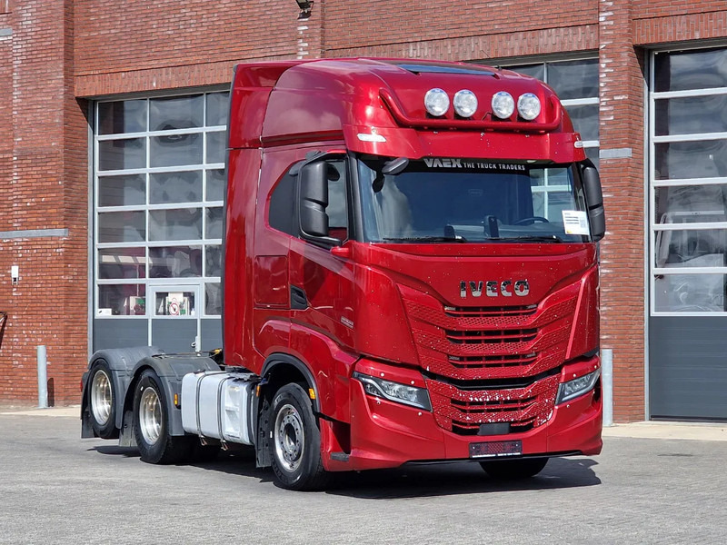 Iveco S-WAY 570 6x2 - Retarder - Full air - 3.20 WB - Navi - Тягач: фото 1 Iveco S-WAY 570 6x2 - Retarder - Full air - 3.20 WB - Navi - Тягач: фото 1