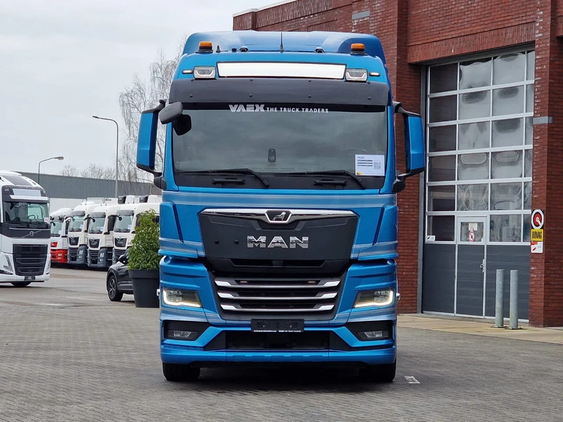 MAN TGX 26.510 6x2 XLX - Full spoiler - Led - Navi - Sliding 5th wheel - Тягач: фото 2 MAN TGX 26.510 6x2 XLX - Full spoiler - Led - Navi - Sliding 5th wheel - Тягач: фото 2