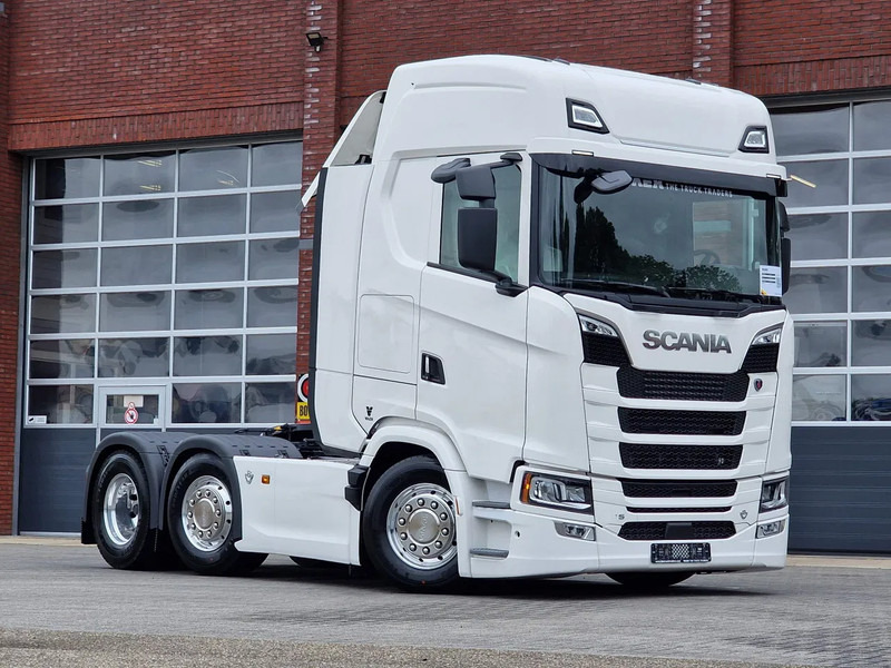 Scania 590S V8 NGS Highline 6x2/4 - New - Full spec - Retarder - Night clima - New dashboard - Leather - NEW - Тягач: фото 4 Scania 590S V8 NGS Highline 6x2/4 - New - Full spec - Retarder - Night clima - New dashboard - Leather - NEW - Тягач: фото 4