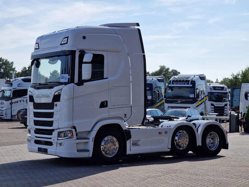 Scania 660S V8 NGS Highline 6x2/4 - New - Old dashboard - Full spec - Retarder - Night clima - Led - Leather - Navi - Тягач: фото 3 Scania 660S V8 NGS Highline 6x2/4 - New - Old dashboard - Full spec - Retarder - Night clima - Led - Leather - Navi - Тягач: фото 3