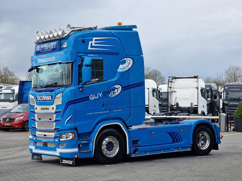 Scania S500 NGS Highline 4x2 - PTO/Hydraulic - Retarder - Custom exterior - Full air - Leather - Navi - Тягач: фото 3 Scania S500 NGS Highline 4x2 - PTO/Hydraulic - Retarder - Custom exterior - Full air - Leather - Navi - Тягач: фото 3
