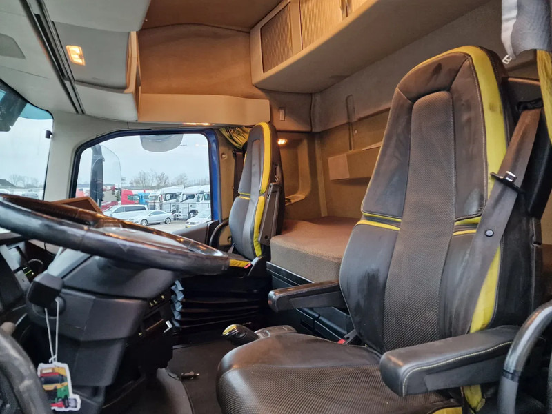 Тягач Volvo FH 16.750 Globetrotter 6x4 - Lift axle - HUB reduction - PTO/Hydraulic - 3.40 WB: фото 7 Тягач Volvo FH 16.750 Globetrotter 6x4 - Lift axle - HUB reduction - PTO/Hydraulic - 3.40 WB: фото 7