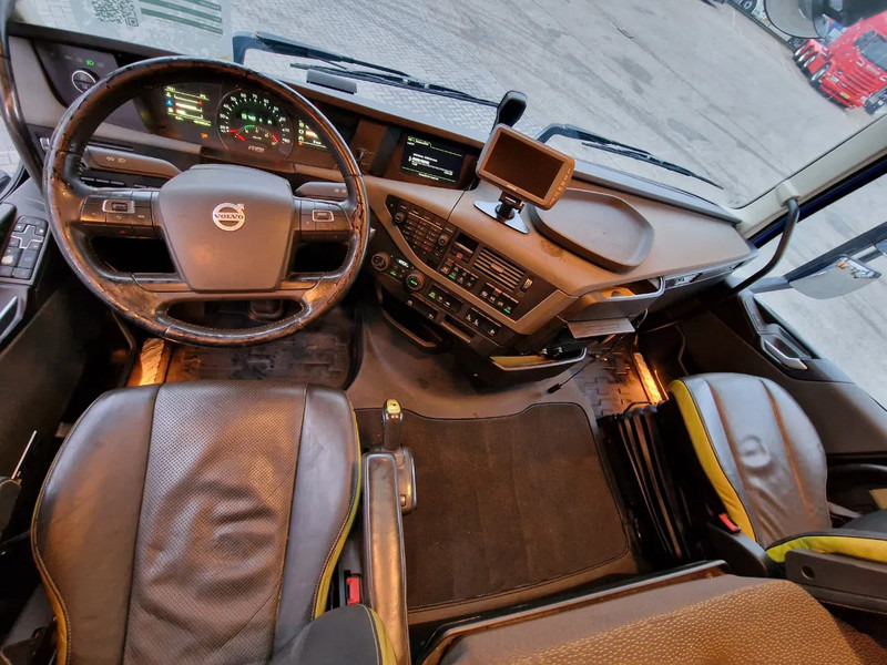 Тягач Volvo FH 16.750 Globetrotter 6x4 - Lift axle - HUB reduction - PTO/Hydraulic - 3.40 WB: фото 8 Тягач Volvo FH 16.750 Globetrotter 6x4 - Lift axle - HUB reduction - PTO/Hydraulic - 3.40 WB: фото 8