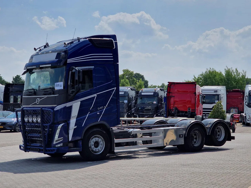 Volvo FH 13.540 Globetrotter XL 6x2 - Retarder - Full air - 4.60 WB - I shift dual clutch - Грузовик-шасси: фото 3 Volvo FH 13.540 Globetrotter XL 6x2 - Retarder - Full air - 4.60 WB - I shift dual clutch - Грузовик-шасси: фото 3
