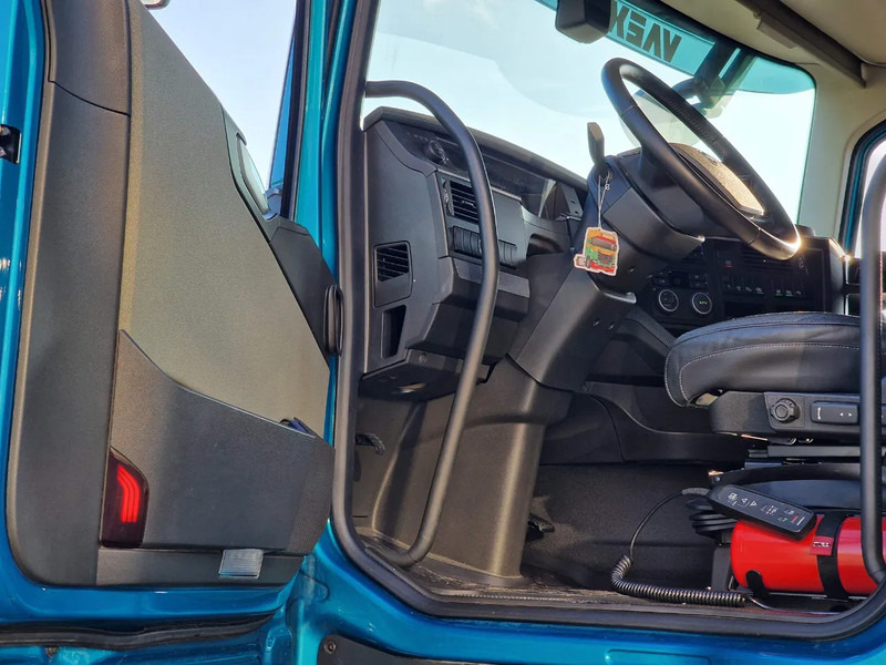 Автовоз Volvo FH 500 Globetrotter XL Cartransporter Blyss Modulo 6 - Like new - Low KM - I parkcool: фото 11 Автовоз Volvo FH 500 Globetrotter XL Cartransporter Blyss Modulo 6 - Like new - Low KM - I parkcool: фото 11