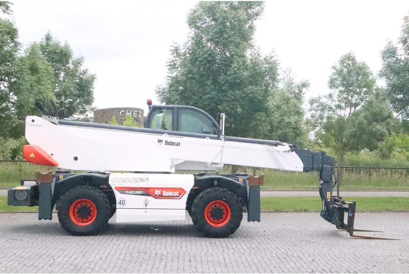 Bobcat TR 50.250 | JIB WINCH | FORKS | ELECTRICALLY OPERABLE 380V - Телескопический погрузчик: фото 4 Bobcat TR 50.250 | JIB WINCH | FORKS | ELECTRICALLY OPERABLE 380V - Телескопический погрузчик: фото 4