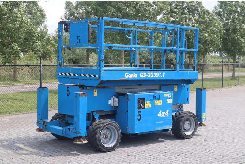 Genie GS-3369 RT | 12 METER | 454 kg - Ножничный подъемник: фото 3 Genie GS-3369 RT | 12 METER | 454 kg - Ножничный подъемник: фото 3