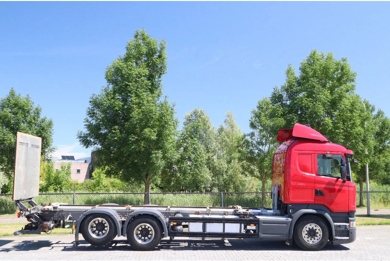 Scania R580 V8 | 6X2 | BDF | RETARDER | TAILLIFT | EURO 6 - Грузовик-контейнеровоз/ Сменный кузов: фото 4 Scania R580 V8 | 6X2 | BDF | RETARDER | TAILLIFT | EURO 6 - Грузовик-контейнеровоз/ Сменный кузов: фото 4