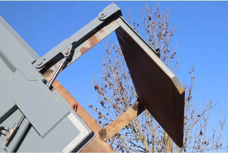 Самосвал Scania R580 V8 NGS | 8X4 | RETARDER | EURO 6 | BIG AXLES: фото 11 Самосвал Scania R580 V8 NGS | 8X4 | RETARDER | EURO 6 | BIG AXLES: фото 11