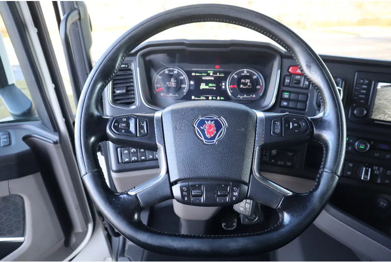 Самосвал Scania R580 V8 NGS | 8X4 | RETARDER | EURO 6 | BIG AXLES: фото 18 Самосвал Scania R580 V8 NGS | 8X4 | RETARDER | EURO 6 | BIG AXLES: фото 18