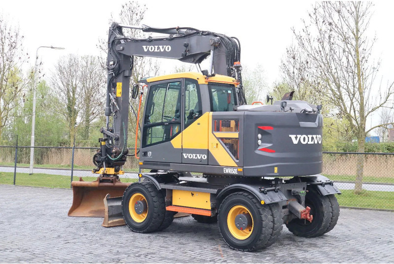 Volvo EWR 150 E | ROTOTILT | BUCKET | TRAILER HYDR - Колёсный экскаватор: фото 3 Volvo EWR 150 E | ROTOTILT | BUCKET | TRAILER HYDR - Колёсный экскаватор: фото 3